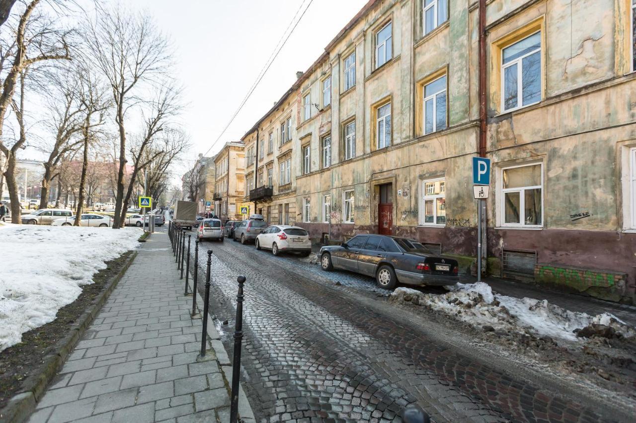 לבוב Квартира Студія Біля Оперного Театру По Вулиці Гонти 4-3А מראה חיצוני תמונה
